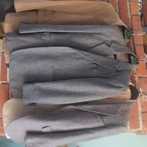 4 men blazers 2 gray 2 beige.